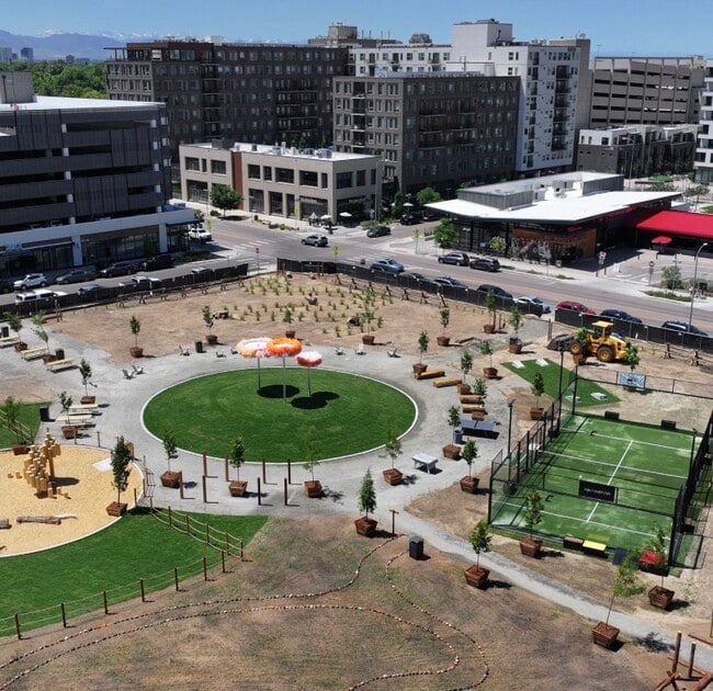 Foto del edificio - 1065 Colorado Blvd