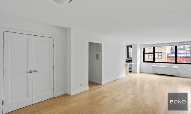 Building Photo - 330 W 58th St