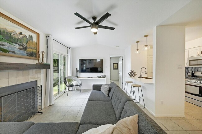 Foto del edificio - 3605 Leafield Dr