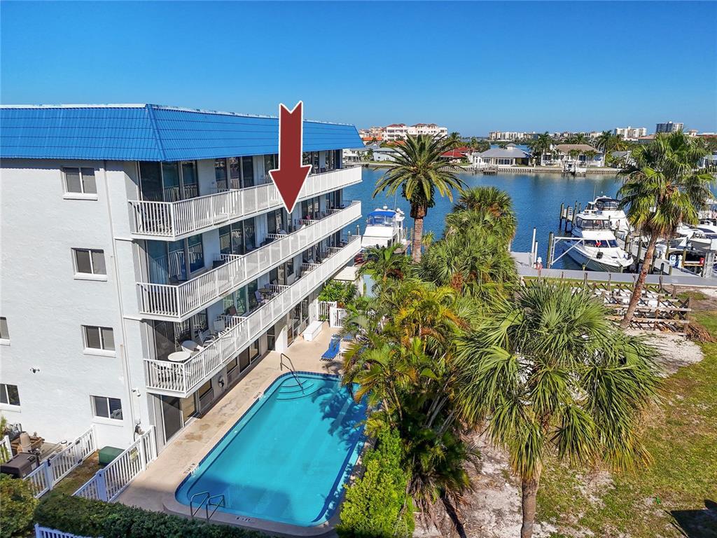 Primary Photo - 800 Bayway Blvd