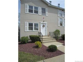 Building Photo - 135 W Nyack Rd