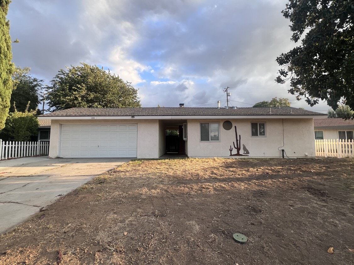 Foto principal - 104 White Oak Dr