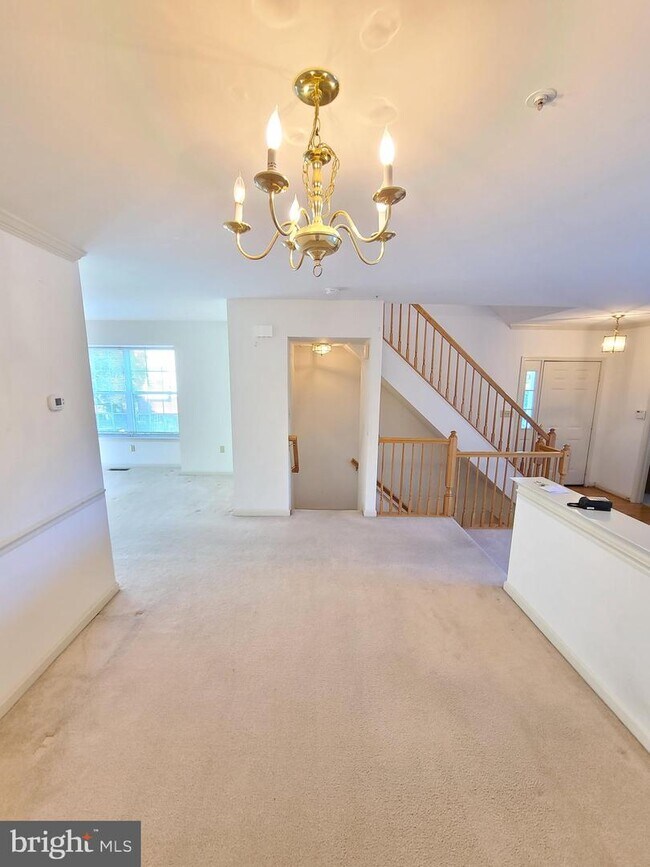 Building Photo - 1806 Locust Grove Rd