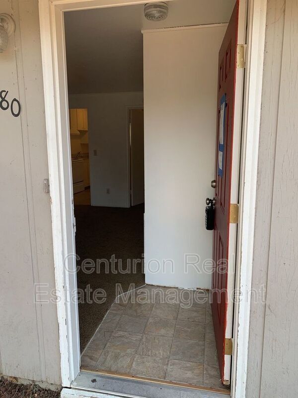 Foto del edificio - 580 Ford St SE