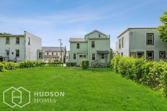 Foto principal - Now Available! 75 South Main St, Castleton NY