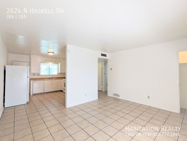 Building Photo - 2624 N Haskell Dr