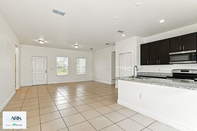 Building Photo - 16673 SW 21 Cir