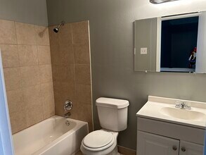Building Photo - 2814 Los Gatos Ct