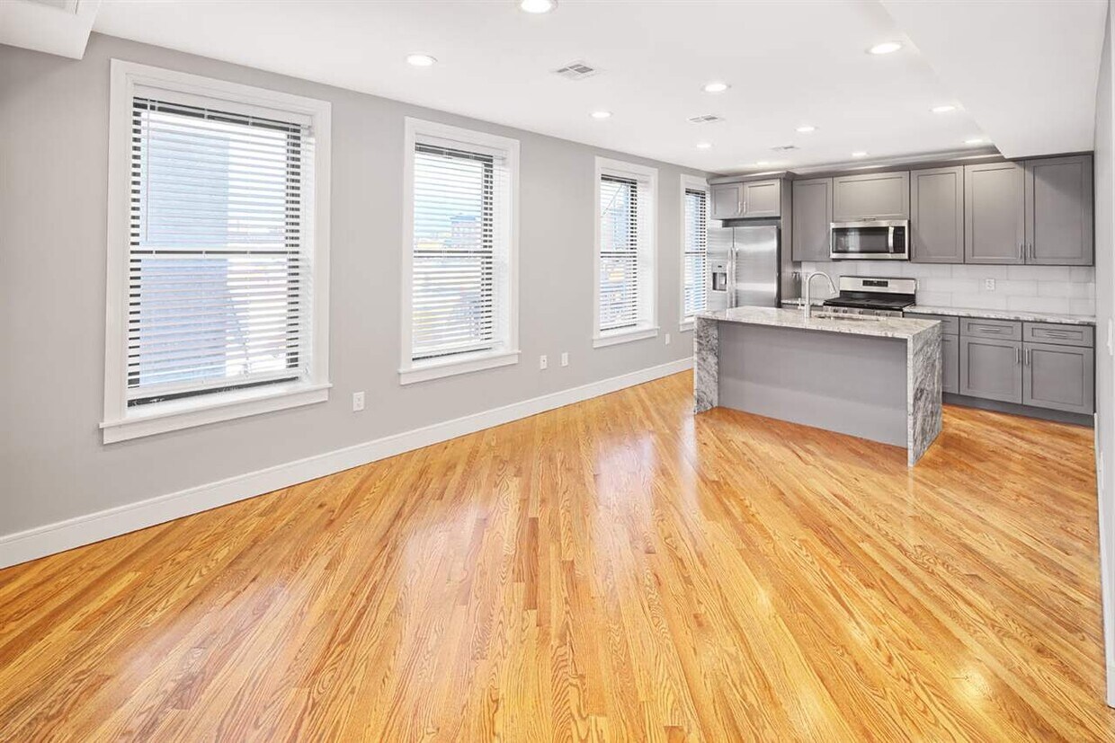 Foto principal - 601 Clinton St