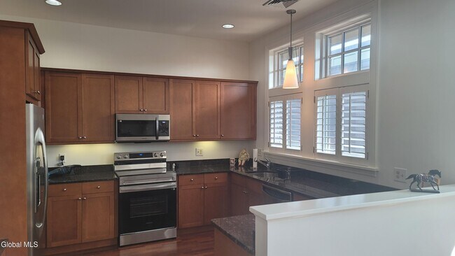 Foto del edificio - 30 Whistler Ct