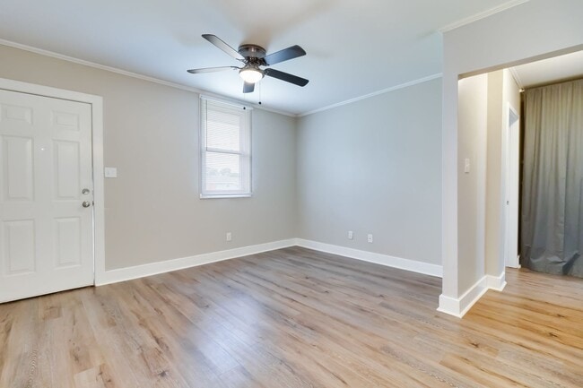 Building Photo - Lovely renovated 2 Bedroom in Broussard