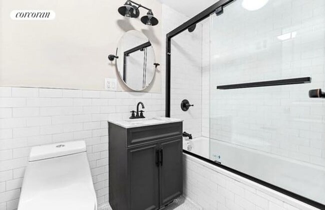 Building Photo - 551 St Marks Ave