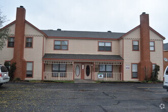 Building Photo - 3403 Victoria Cir