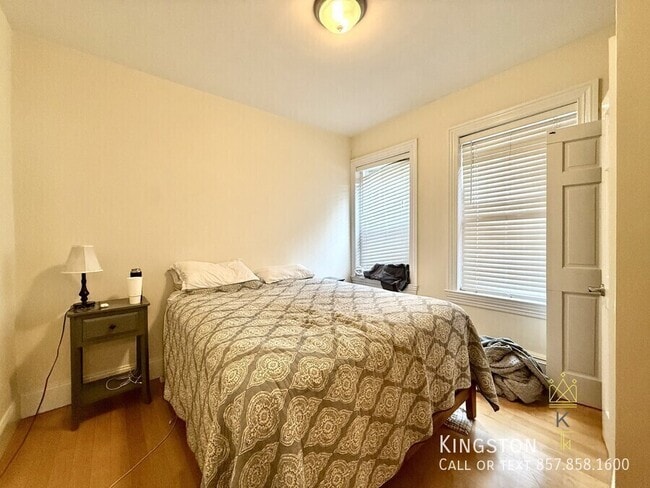 Building Photo - 674 Washington St