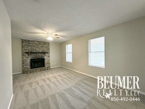 Building Photo - 2292 Sparrow Ln