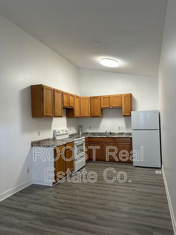 Foto del edificio - 2199-2199 Amherst Ave