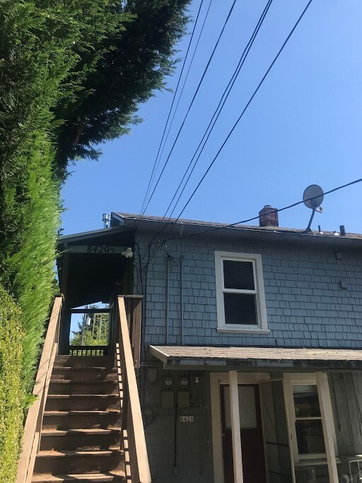 Building Photo - Adorable Sellwood 1 Bedroom with - Updated...