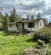 Building Photo - 35970 Pattison Rd
