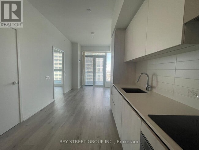 Photo du bâtiment - 7890 Jane St