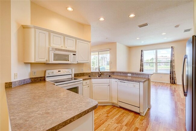 Foto del edificio - 5621 52nd Ave W