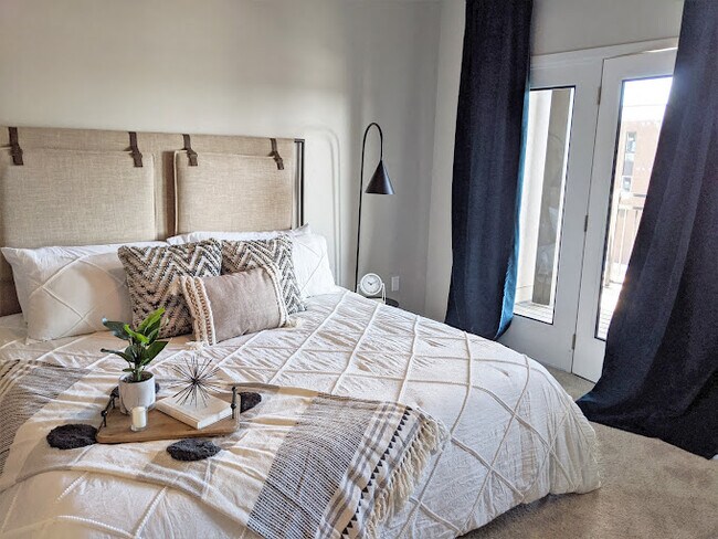 Foto del edificio - GrandView Flats and Townhomes
