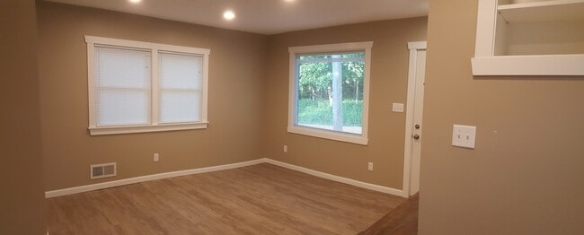 Foto del edificio - 6N998 Wabash Ave