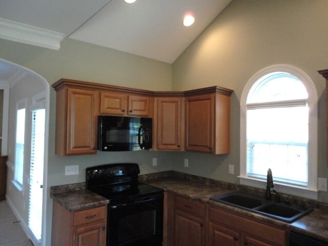 Foto del edificio - 2211 Matthew Oaks Ct