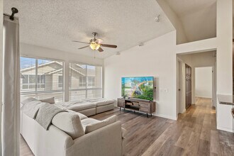 Building Photo - 91-1088-1088 Laaulu St