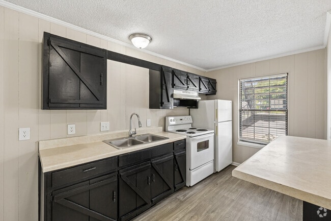 Sloan 1BR, 1BA - 550SF - Kitchen - The Dempsey