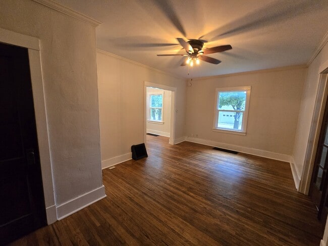 Building Photo - 2064 Independence Ave
