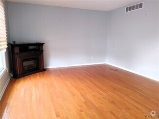 Building Photo - 579 Homestead Dr