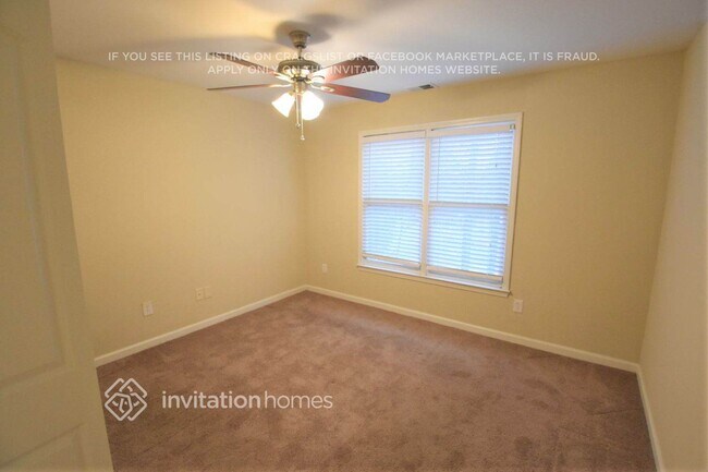 Foto del edificio - 4360 Riverlake Way