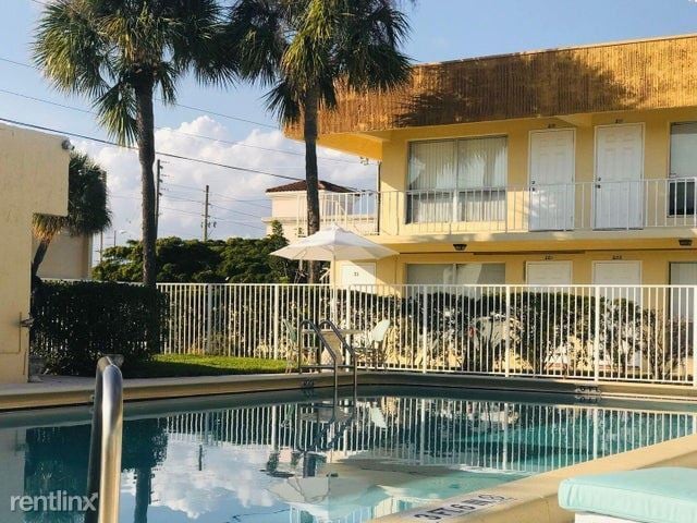 Building Photo - 3 br, 2 bath House - 541 NE 48th St Apt 215