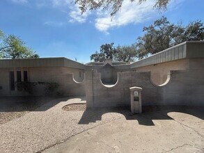 Building Photo - 1416 Grovewood Ave
