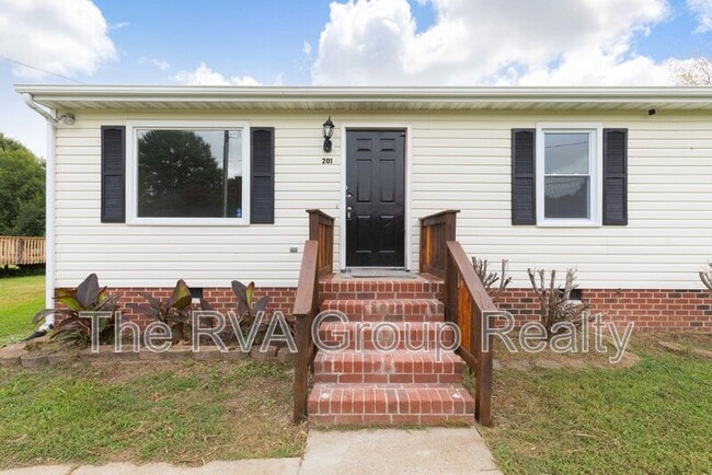 Building Photo - 201 Evergreen Ave