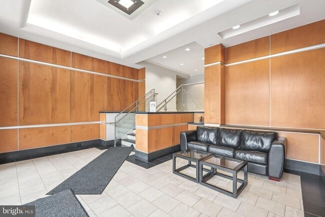 Building Photo - 1730 Arlington Blvd