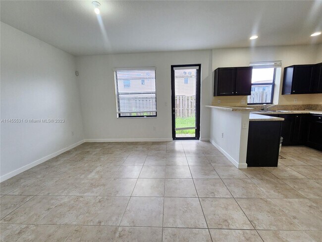 Foto del edificio - 11742 SW 238th St