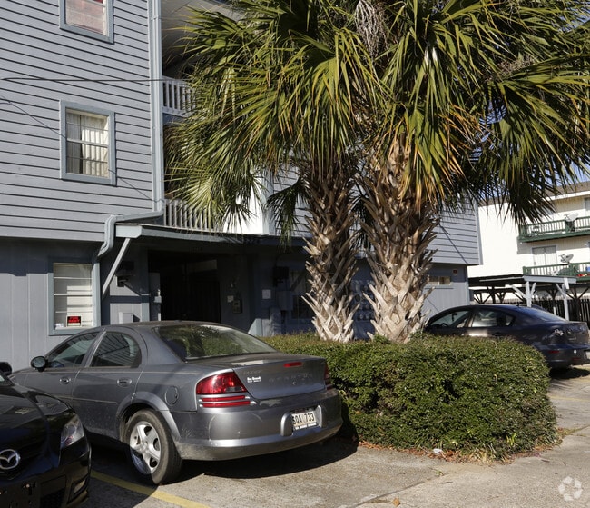 Building Photo - 2224 Pasadena Ave