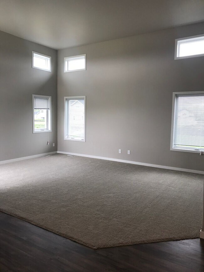 Foto del edificio - 3 Bed 3 Bath Single Family Home