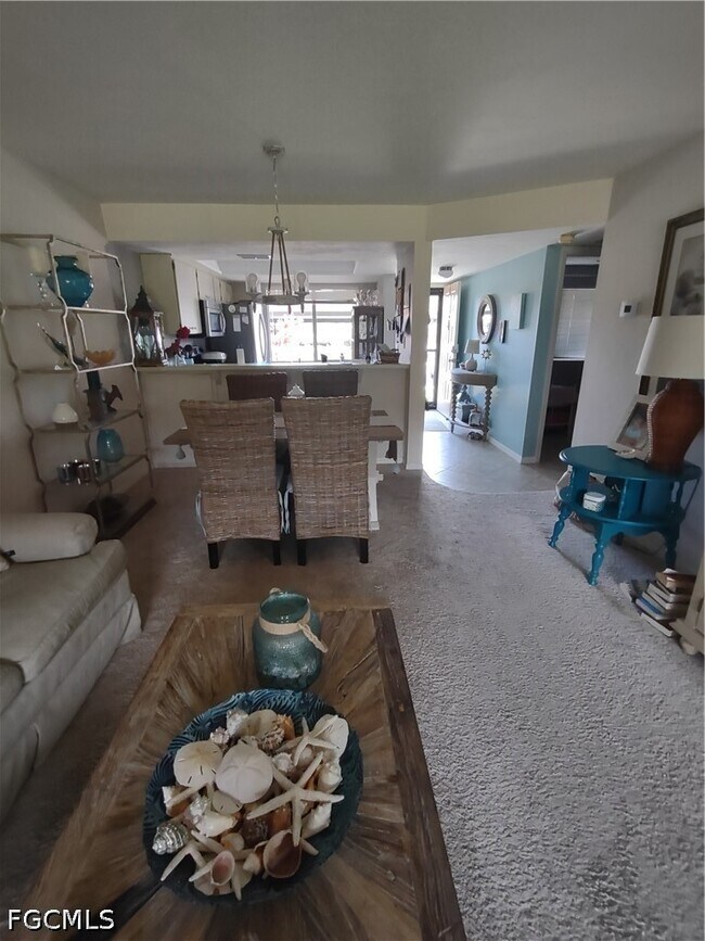 Foto del edificio - 13076 Cross Creek Ct
