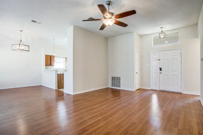 Building Photo - Fort Worth, TX - House - $1,895.00 Availab...