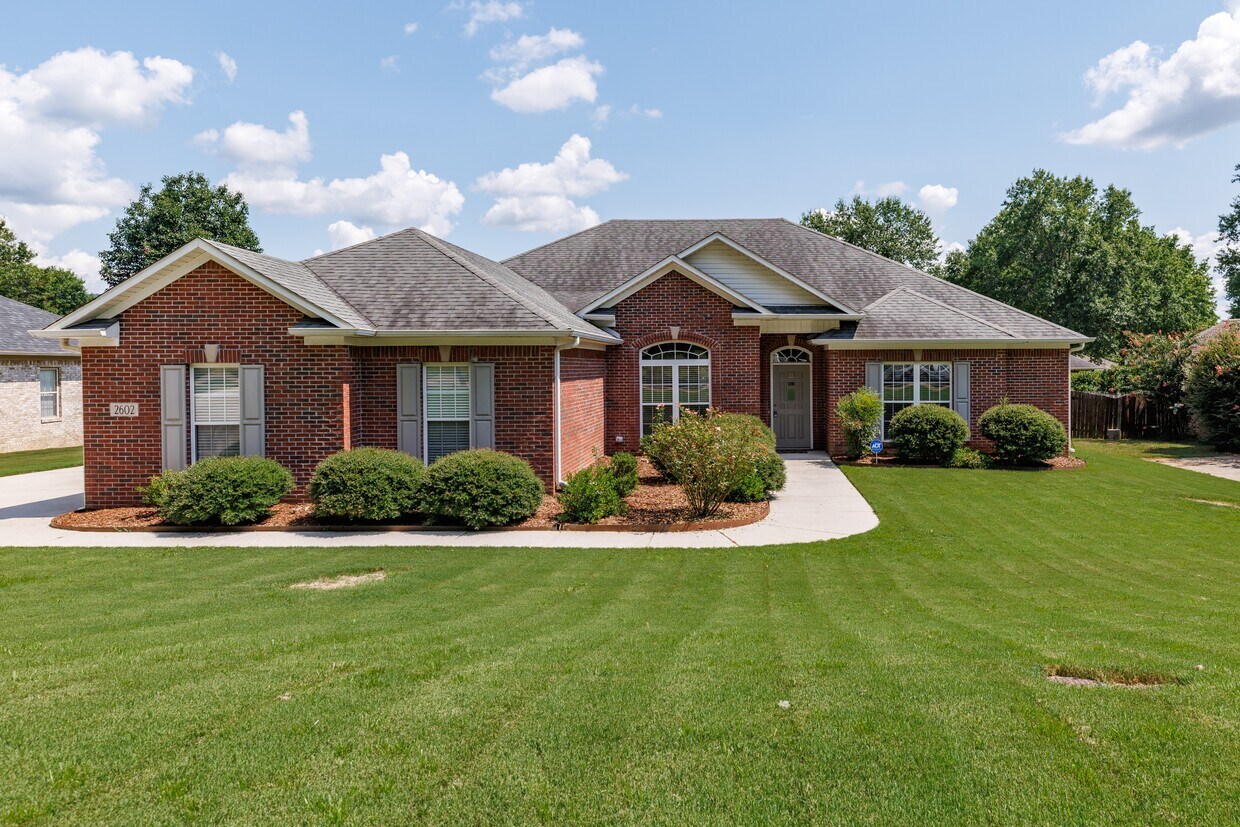 Foto principal - 2602 Little Cove Rd