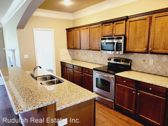 Building Photo - 3 br, 2.5 bath House - 39162 Portobello Rd.