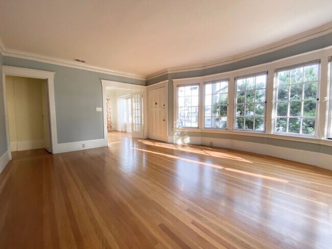 Foto del edificio - 1810 Pacific Ave