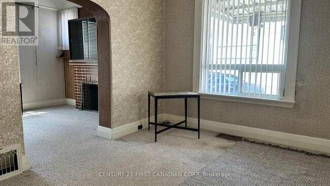 Photo du bâtiment - 116 Adelaide St N