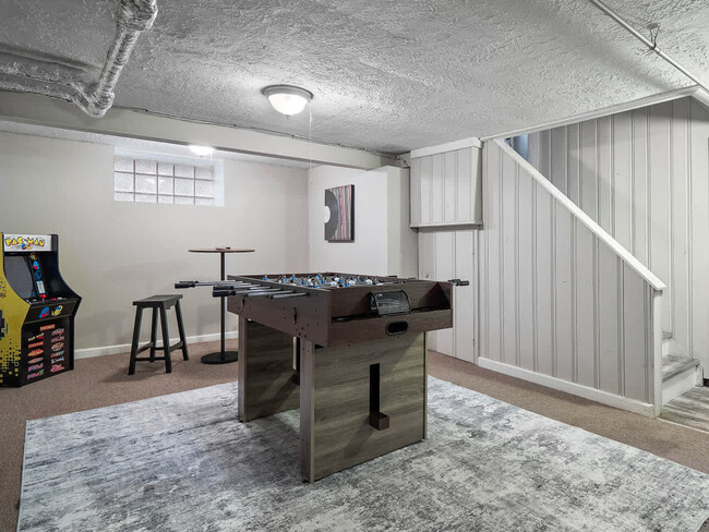 Foto del edificio - 3621 Silsby Rd