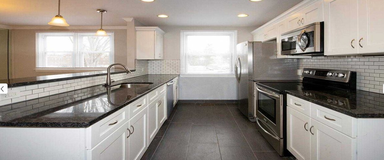 Foto del edificio - 456 Woodlawn Ter