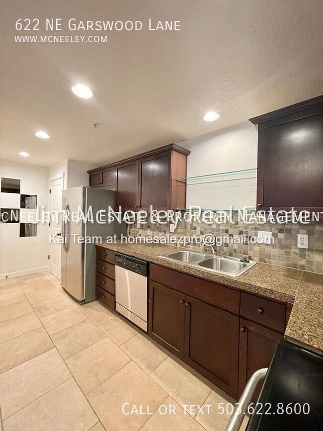 Foto del edificio - 622 NE Garswood Ln