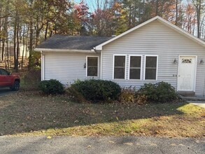 Building Photo - 2 Jerry Ln