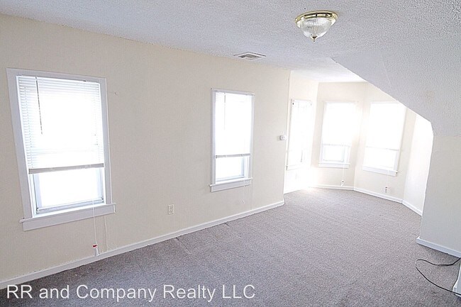 Building Photo - 50 Dawes St